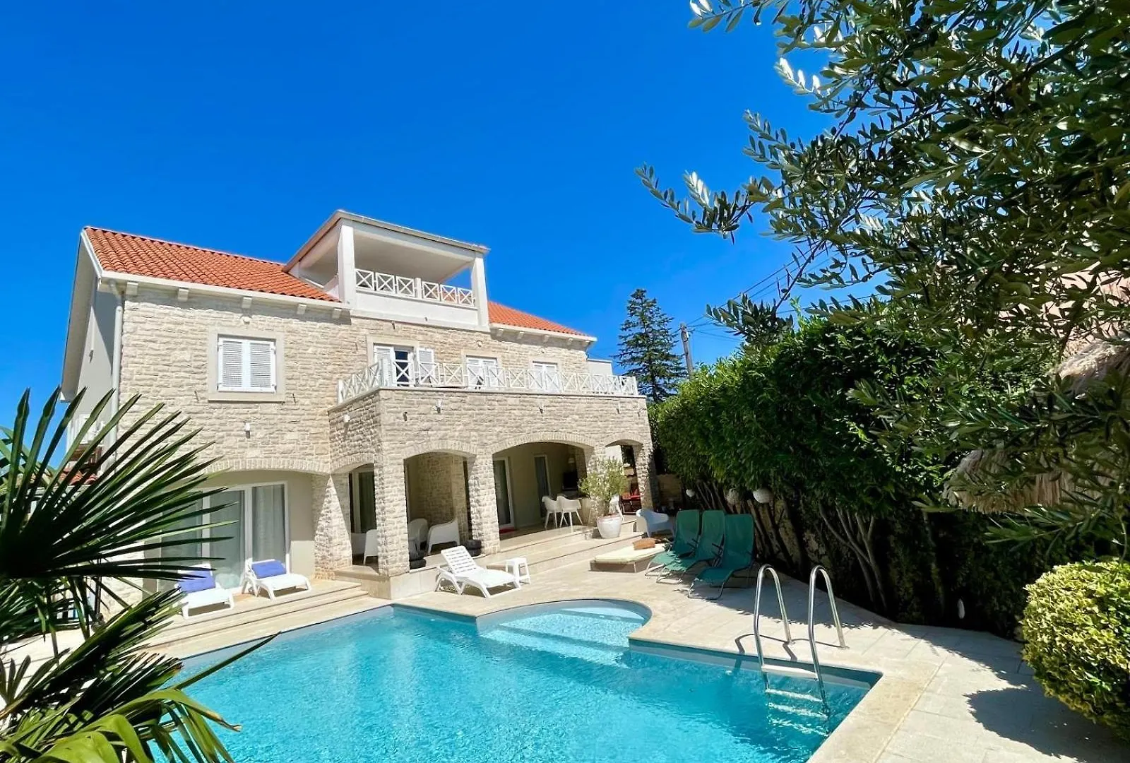 Villa Tiego contacts